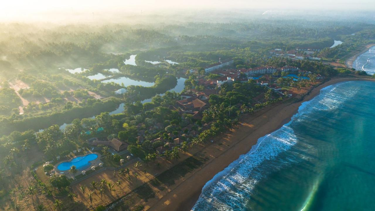 Club Dolphin Resort